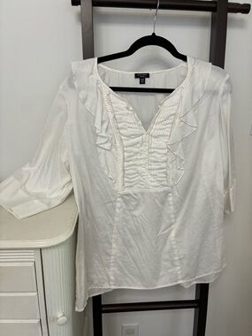 Nine West White Ruffled V-Neck Peasant Blouse. Size 16 cotton feminine pretty